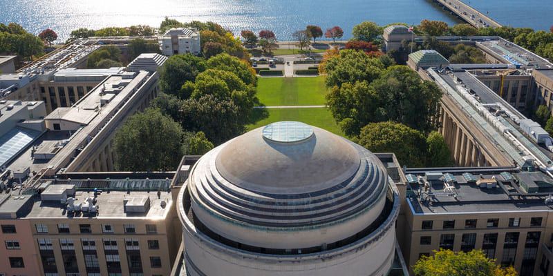 Massachusetts Institute of Technology (MIT)